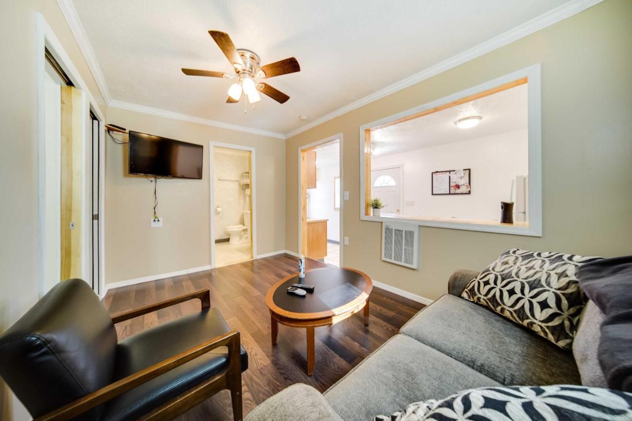 Geneva Cottage With Patio - Walk To Park, Lake Erie! Exterior foto